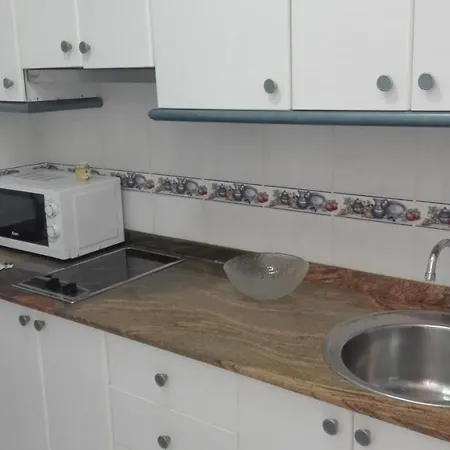 With Sea View And Pool Apartmán