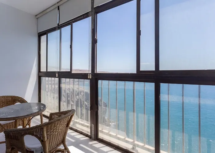 With Sea View And Pool Апартаменты Маспаломас