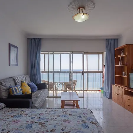 With Sea View And Pool Apartment *