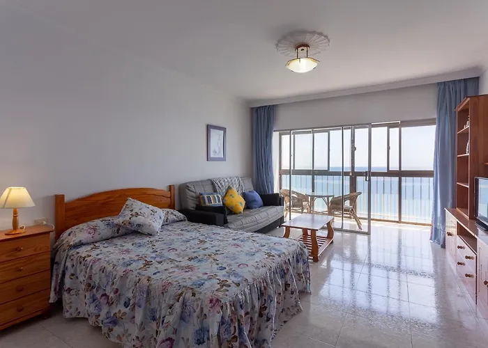 With Sea View And Pool Маспаломас