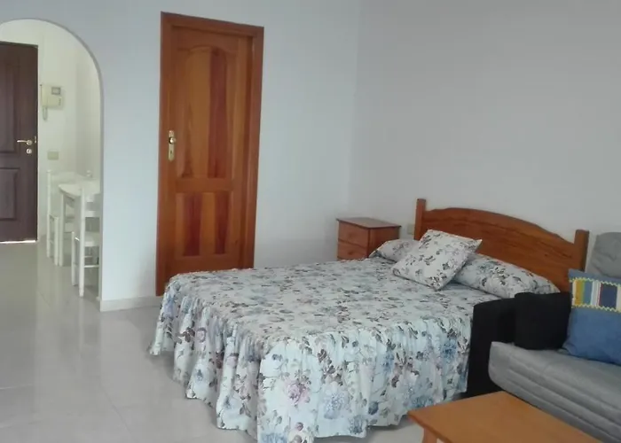 Апартаменты With Sea View And Pool